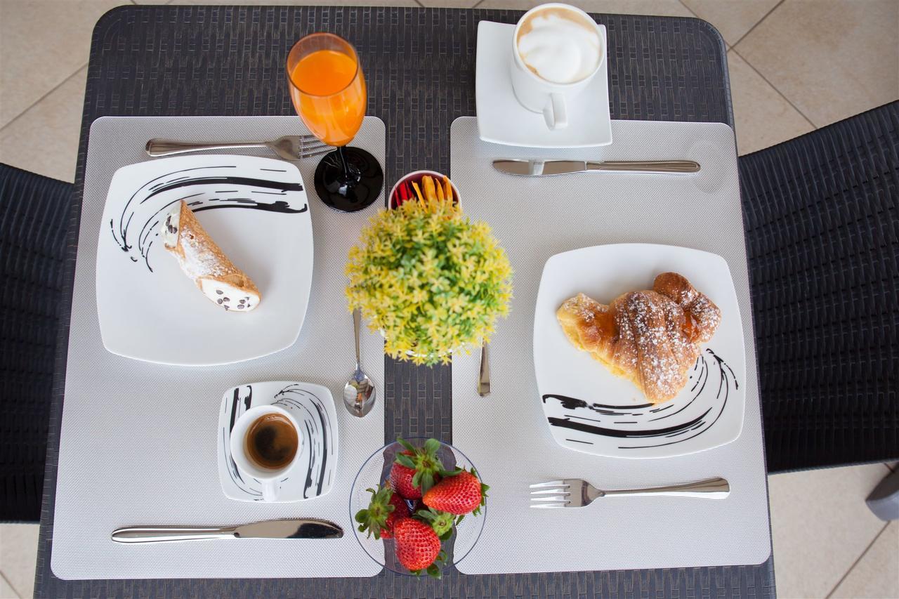 Kristal Bed and Breakfast San Vito Lo Capo Buitenkant foto